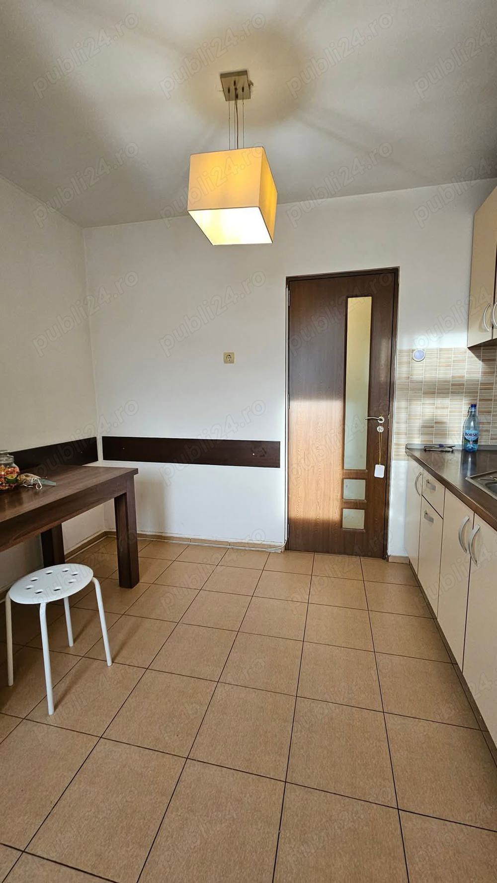 Apartament 3 camere langa metrou Piata Sudului