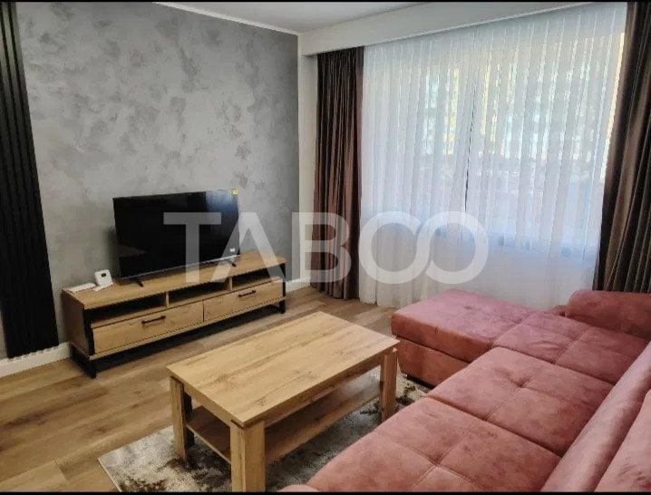 Apartament prima inchiriere 3 camere si balcon Mihai Viteazul