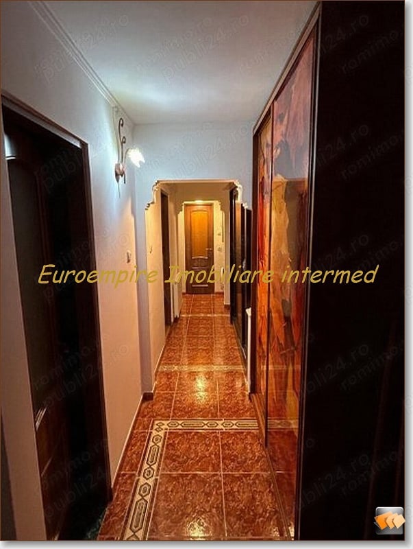 Apartament 3 camere decomandate zona Faleza Nord