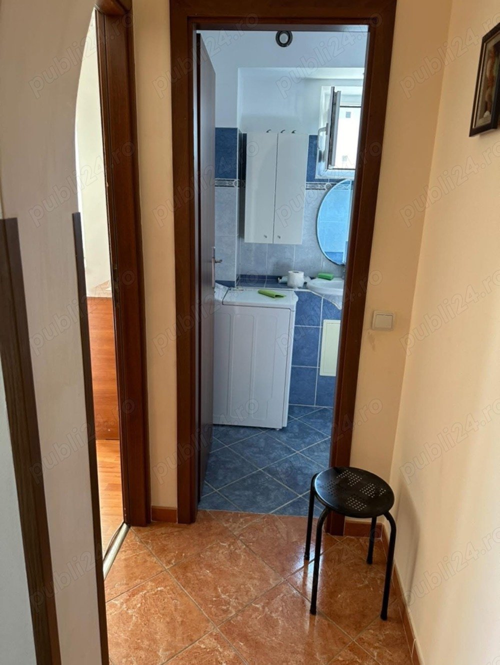 Apartment de închiriat 3 camere etajul 2 ,Str Bulevardul Epureanu nr33,număr de contact  . 