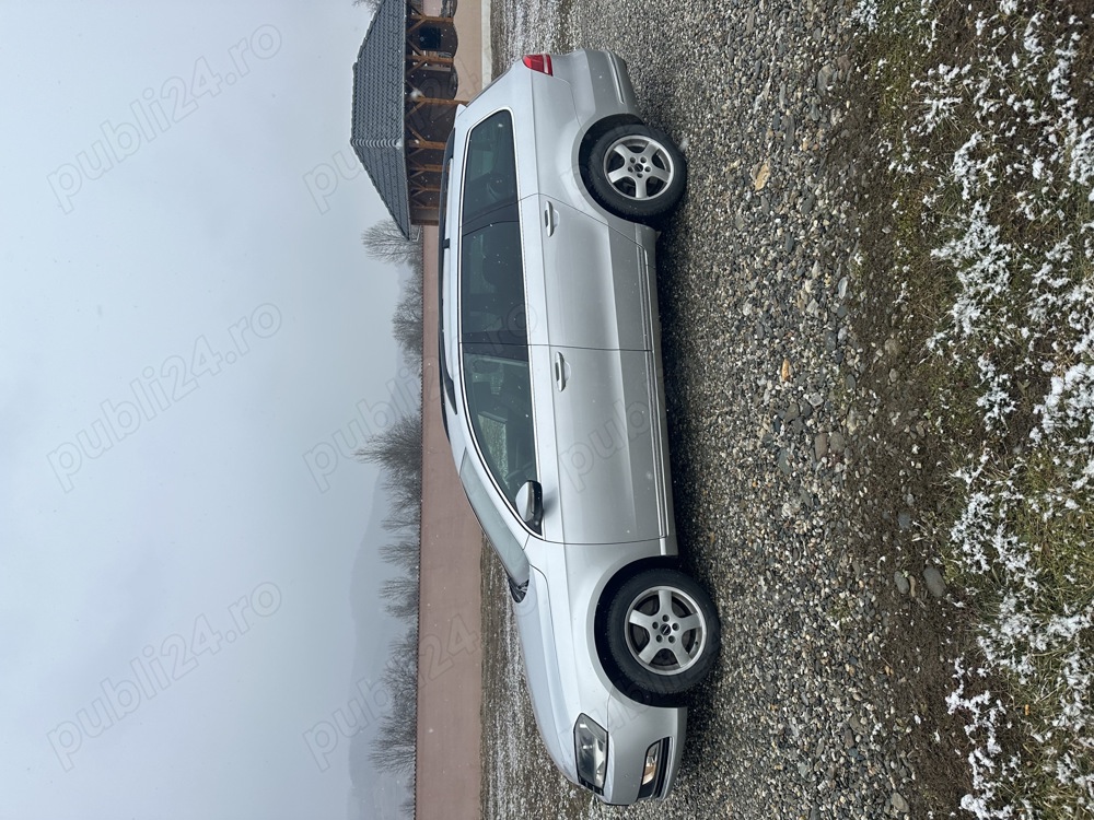 Vând Wolkswagen Passat 1.4TSI 4800 euro negociabil 