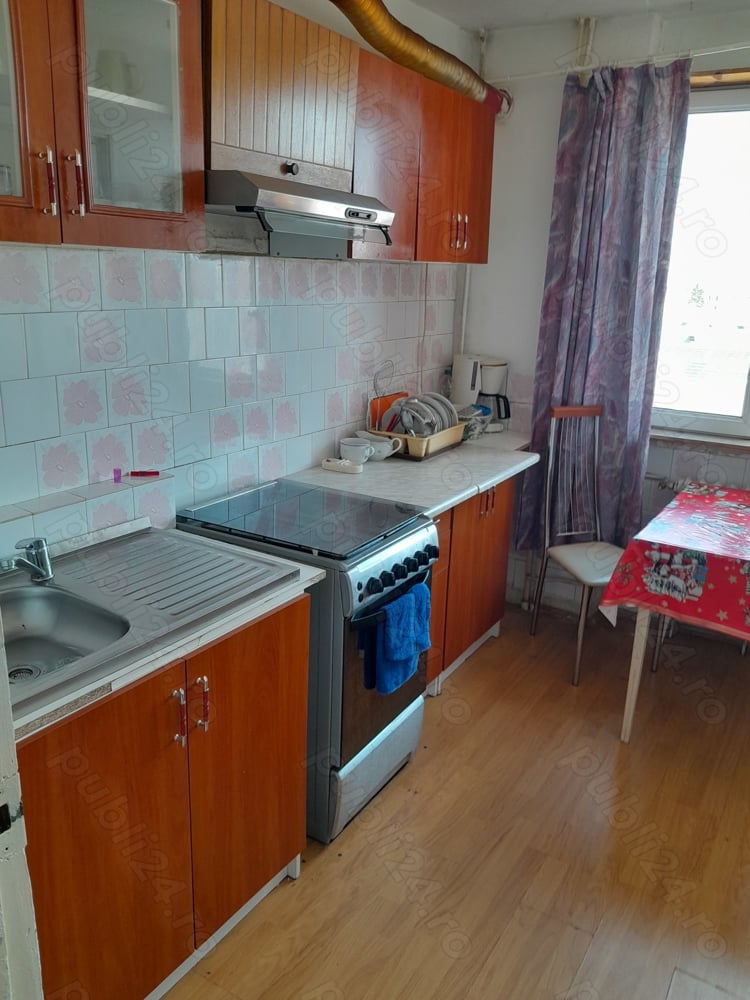 Proprietar vand ap 3 camere b-ul dragalina nr 36 PRET 79999EURO