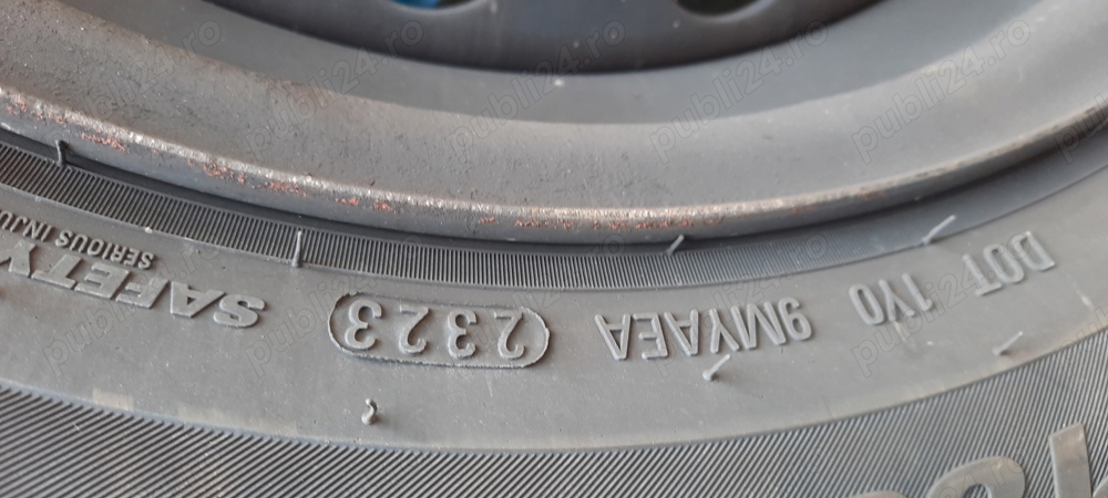 vând roți complete anvelope vară logan 185 65 R15