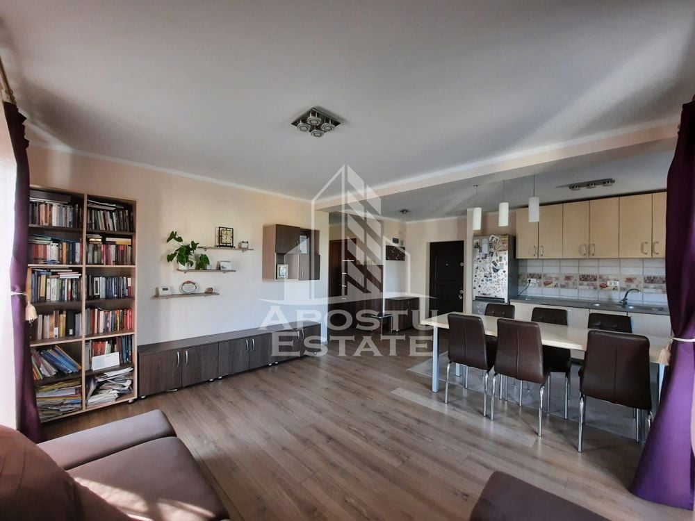 Apartament cu 3 camere in Calea Urseni, etaju intai, vedere pe 3 parti