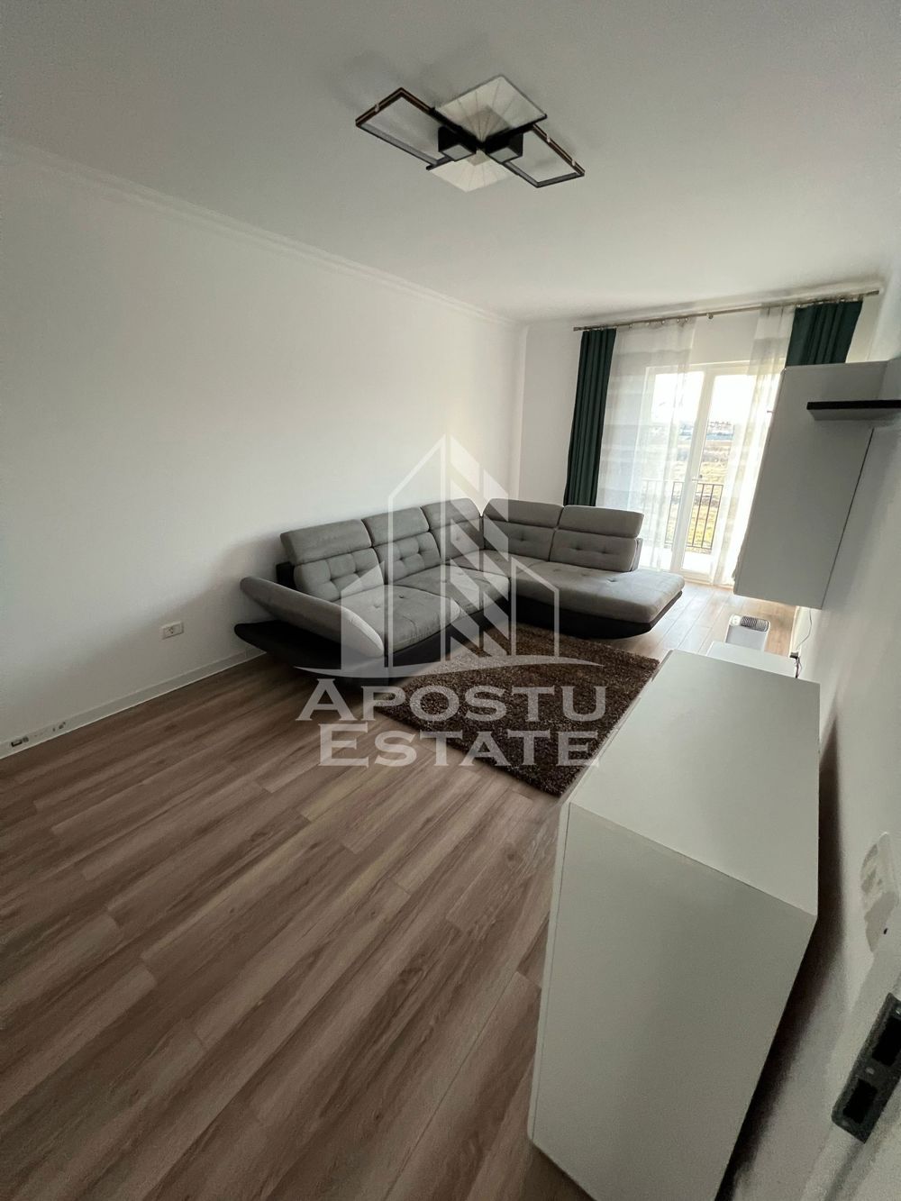 Apartament 2 camere , prima inchiriere, Zona Plopi