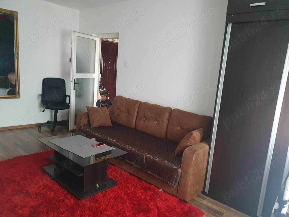 vand apartament 