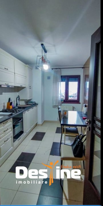 APARTAMENT 2 CAMERE, PODU DE FIER, BD. C.A. ROSETTI, MOBILAT SI UTILAT 71 MP