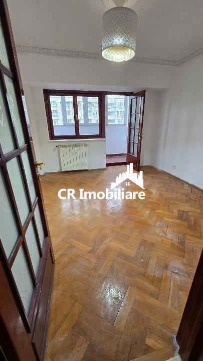 Apartament  3 camere Decebal