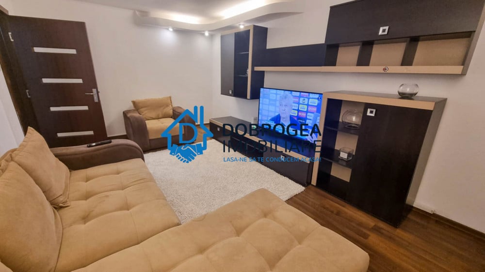 PIATA NOUA-APARTAMENT DE INCHIRIAT ,3 CAMERE DECOMANDAT, CENTRALA GAZ