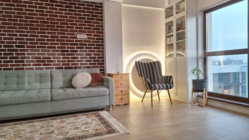 Apartament de 2 camere, 52 mp + 50 mp pod, loc de parcare, zona platou Galata