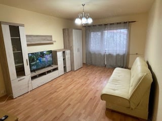 Inchiriez apartament zona Bucovina 