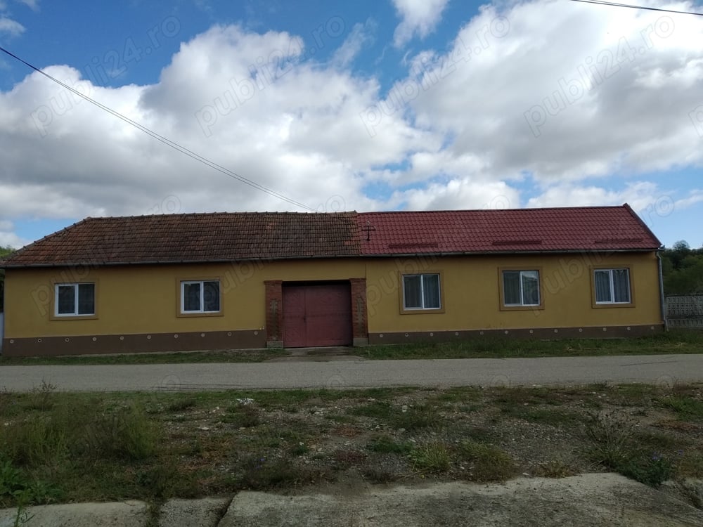 Vând casa abundenței duplex, zonă turistică Mănăștiur, Timiș, Renovat La Cheie