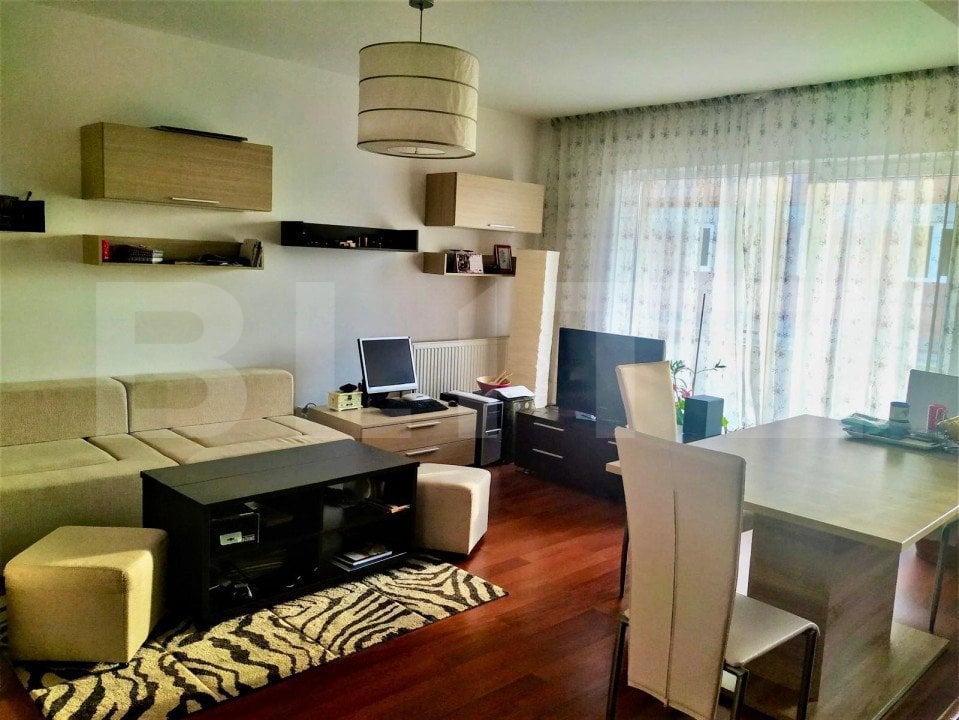 Apartament 2 camere, 53mp, parcare, etaj intermediar, zona Terra