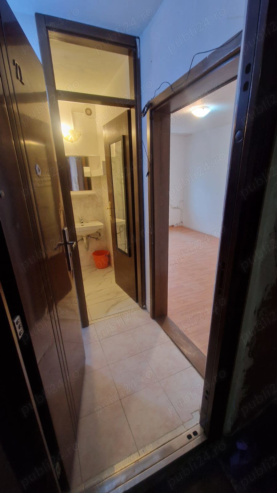 Apartament 1 camera, Zona Buziaşului, 38000 euro negociabil