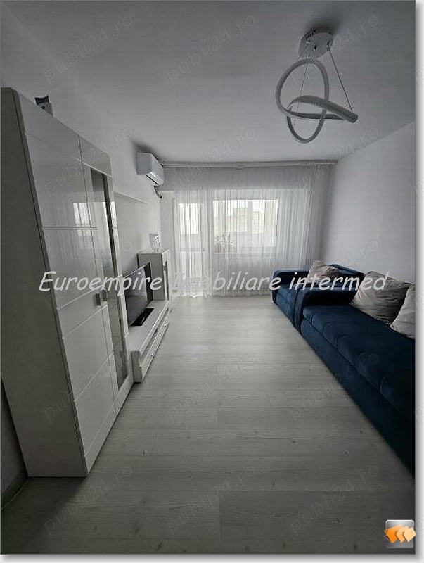 Apartament 3 camere decomandate zona Gara