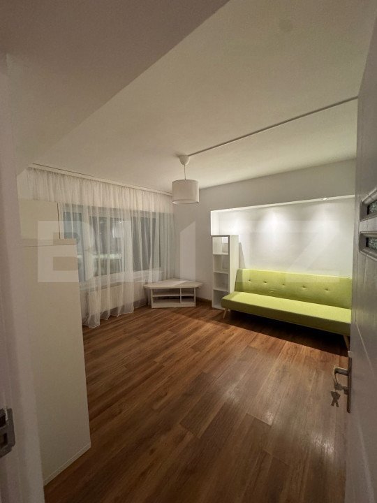 Apartament 4 camere Centru 90 mp , se accepta si preluare in regim hotelier