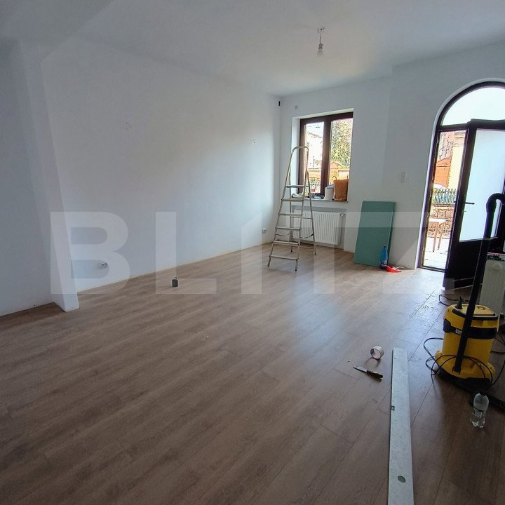 Apartament cu 2 camere, 2bai ,61 mp utili , curte proprie ,garaj , Ultracentral