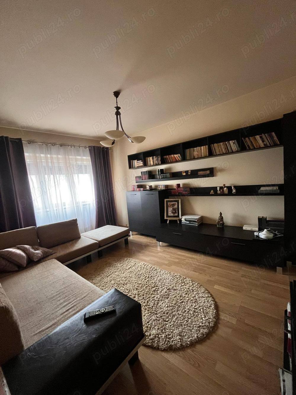 De vanzare 3 camere ULTRACENTRAL- , etajul 1, mobilat , utilat