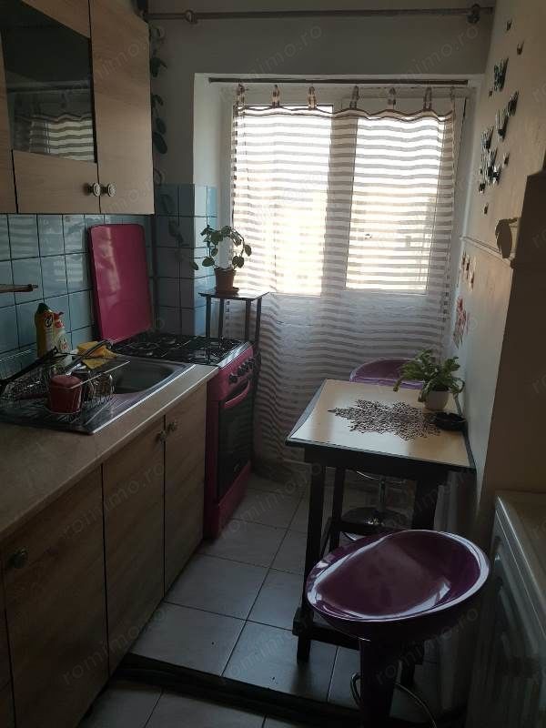 Garsoniera de inchirait in zona Drumul Taberei