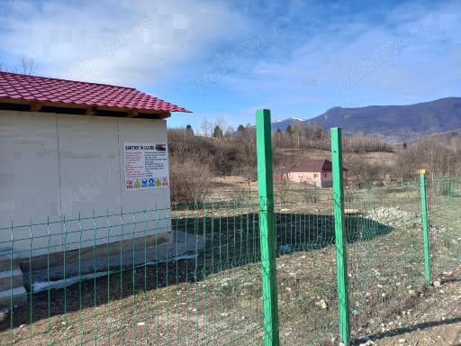 Vând teren 530m2 cu canalizare apa curent 380kw casă în construcție 40m2 