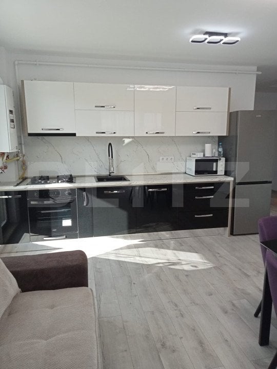 Apartament 3 camere, prima inchiriere, parcare, zona Eroilor