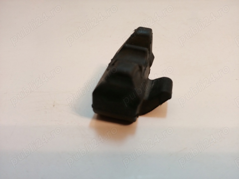 Tampon radiator BMW cod 17117805310