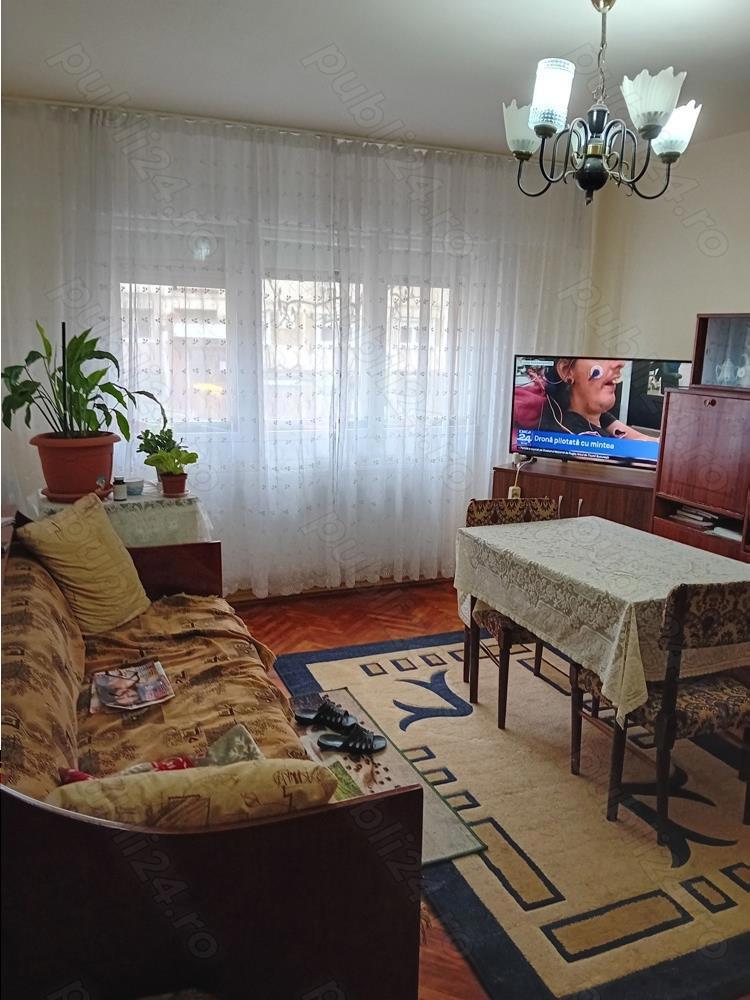 3 camere parter inalt cu balcon,CENTRALA- Circumvalatiunii, boxa