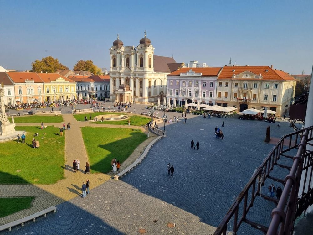 Apartament pe un intreg etaj in Piata Unirii, Timisoara