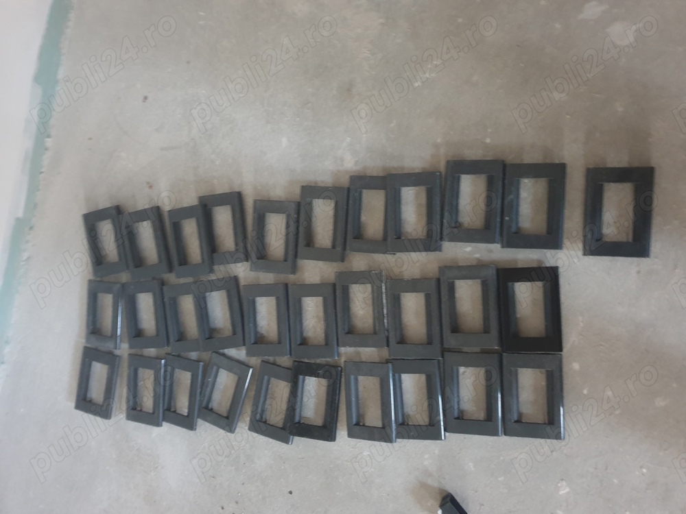 Bticino living, ornamente 7 ron buc, prize 10 ron buc, suport 3 locuri  4 ron buc