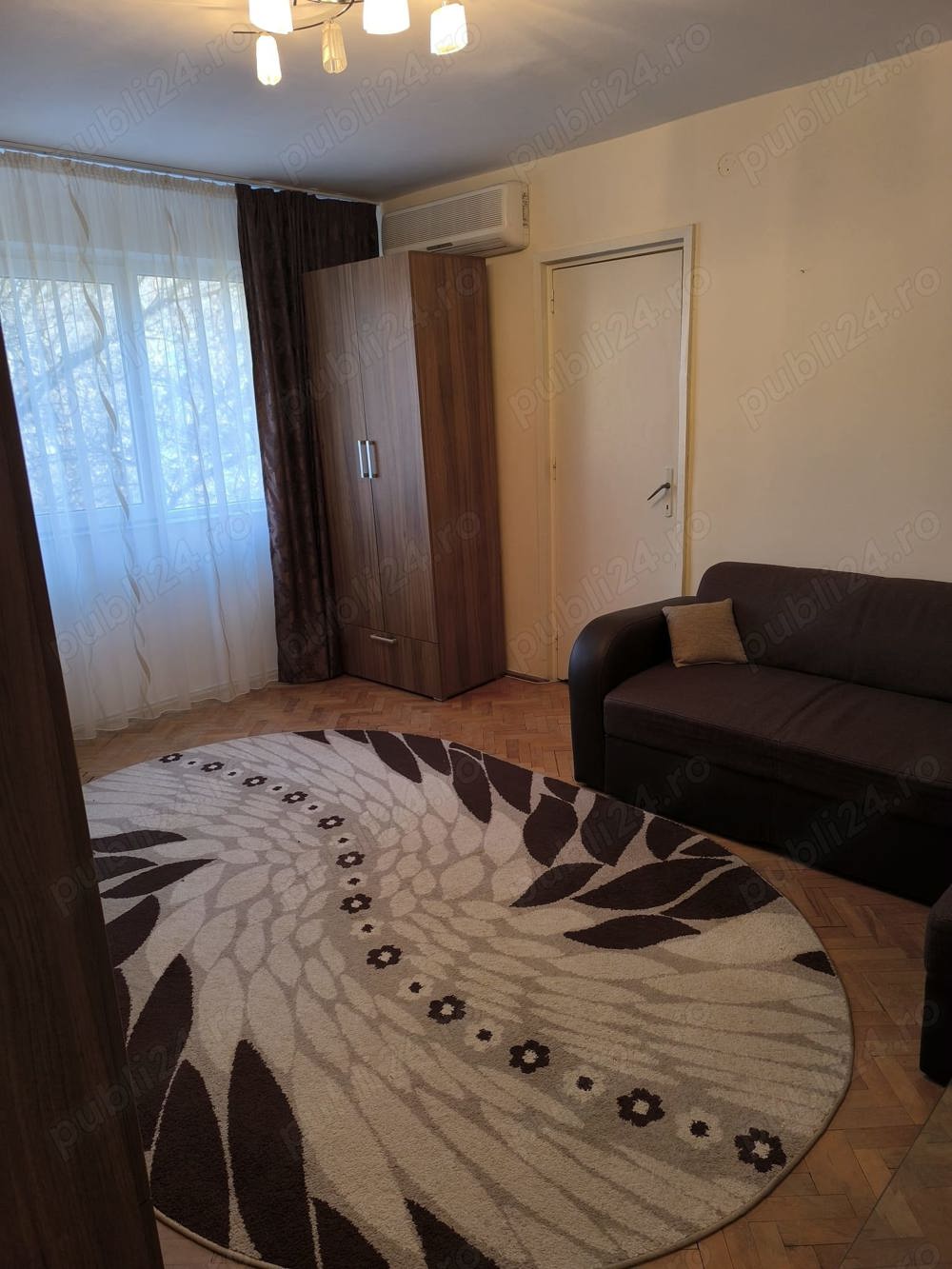 Apartament de închiriat cu 2bcamere în zona Girocului