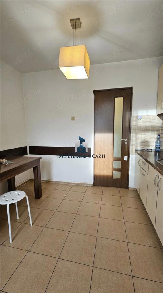 Inchiriere Apartament 3 Camere Semidecomandat Piata Sudului