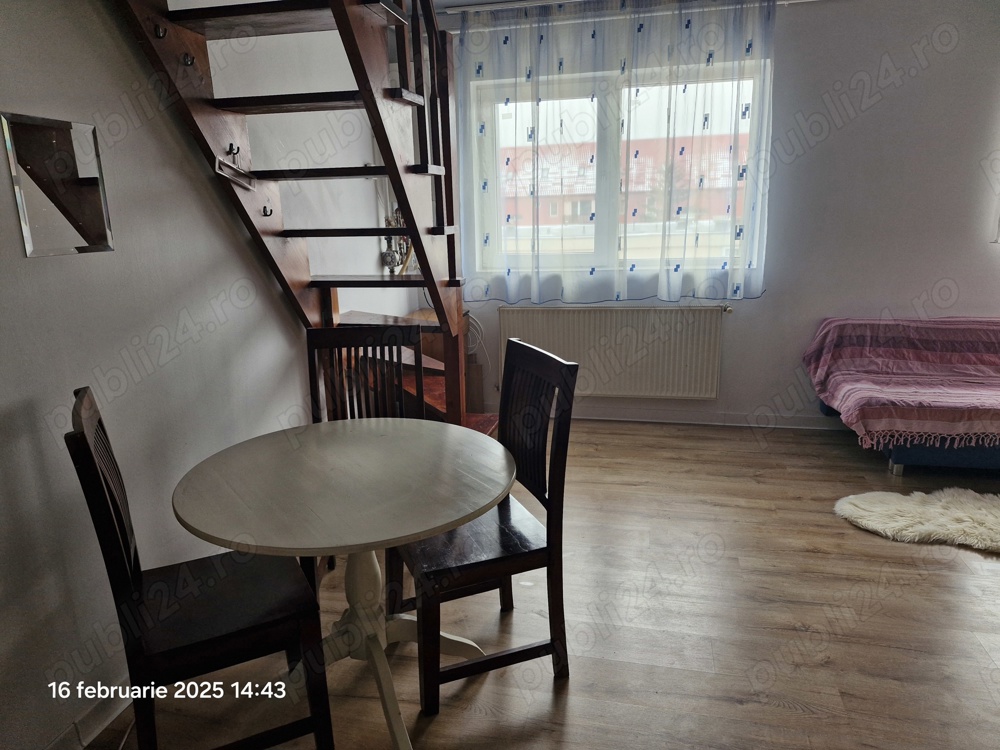 Închiriez apartament.2 camere Brasov