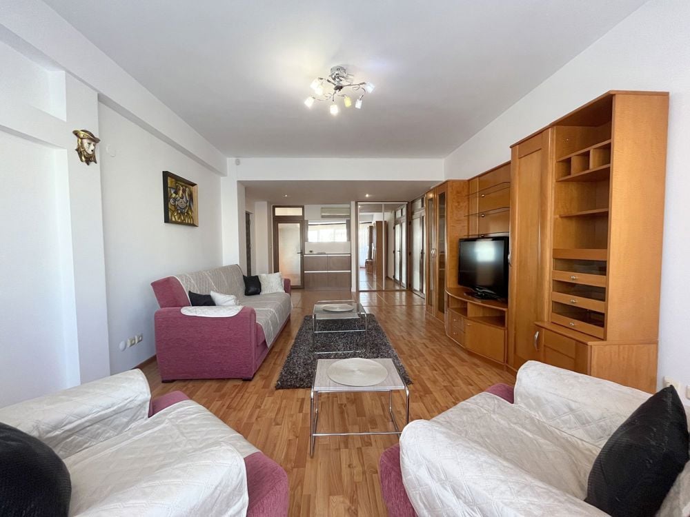 Apartament 4 camere, zona de nord, lângă Spitalul Premiere