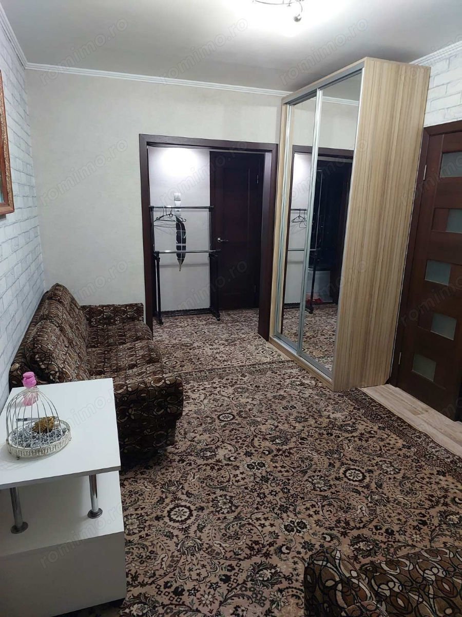 Apartament cu 3 camere in zona Giurgiului