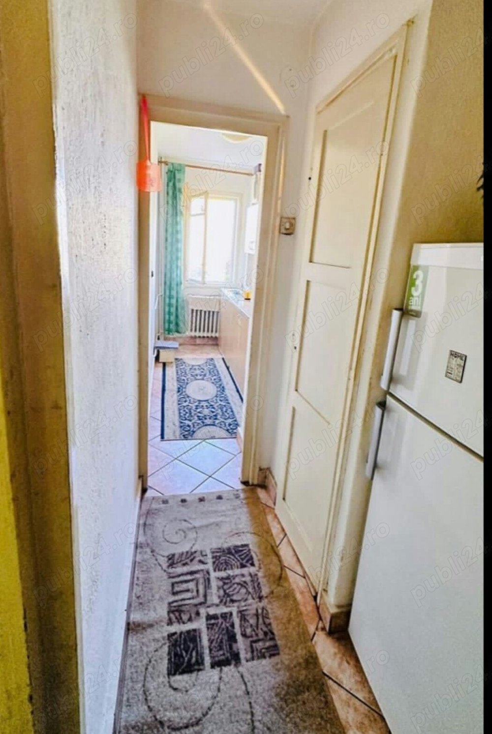 vand apartament 2 camere zona Vlaicu