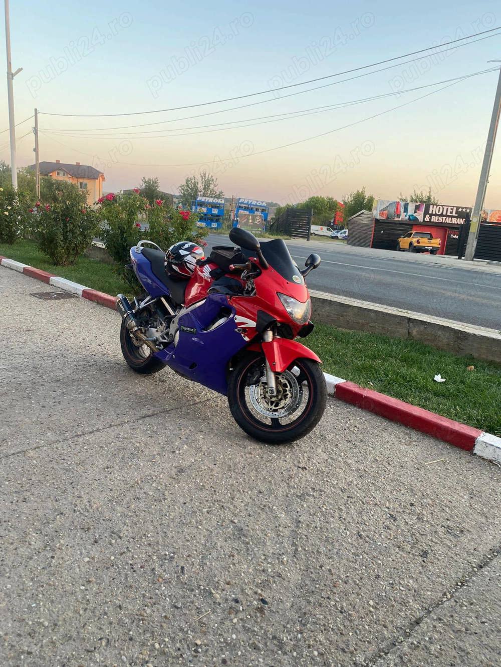 Vand honda cbr 600 f4