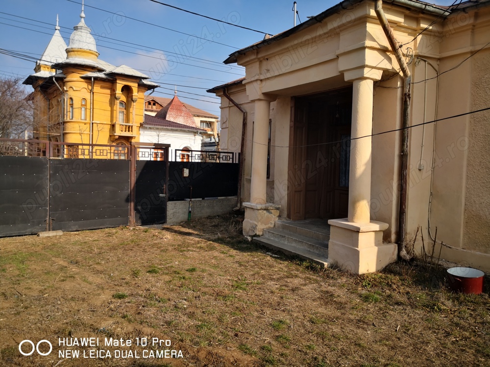 De vanzare (de inchiriat) , in zona centrala, casa cu curte de 1100 mp De vanzare (de inchiriat) , in zona centrala, casa cu curte de 1100 mp