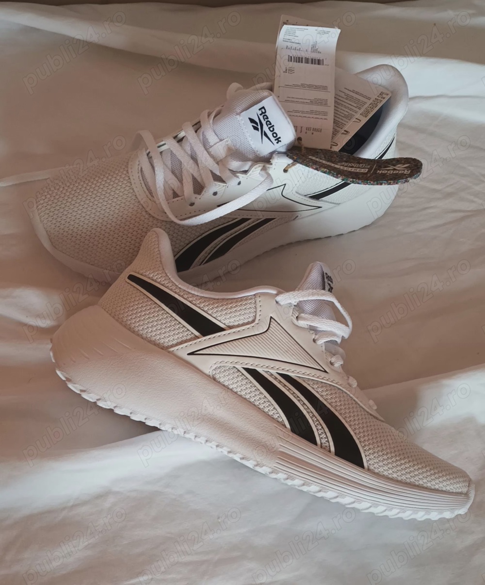 adidasi albi 38-39 Reebok 