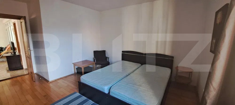 Apartament 3 camere, semidecomandat, zona strazii Horea