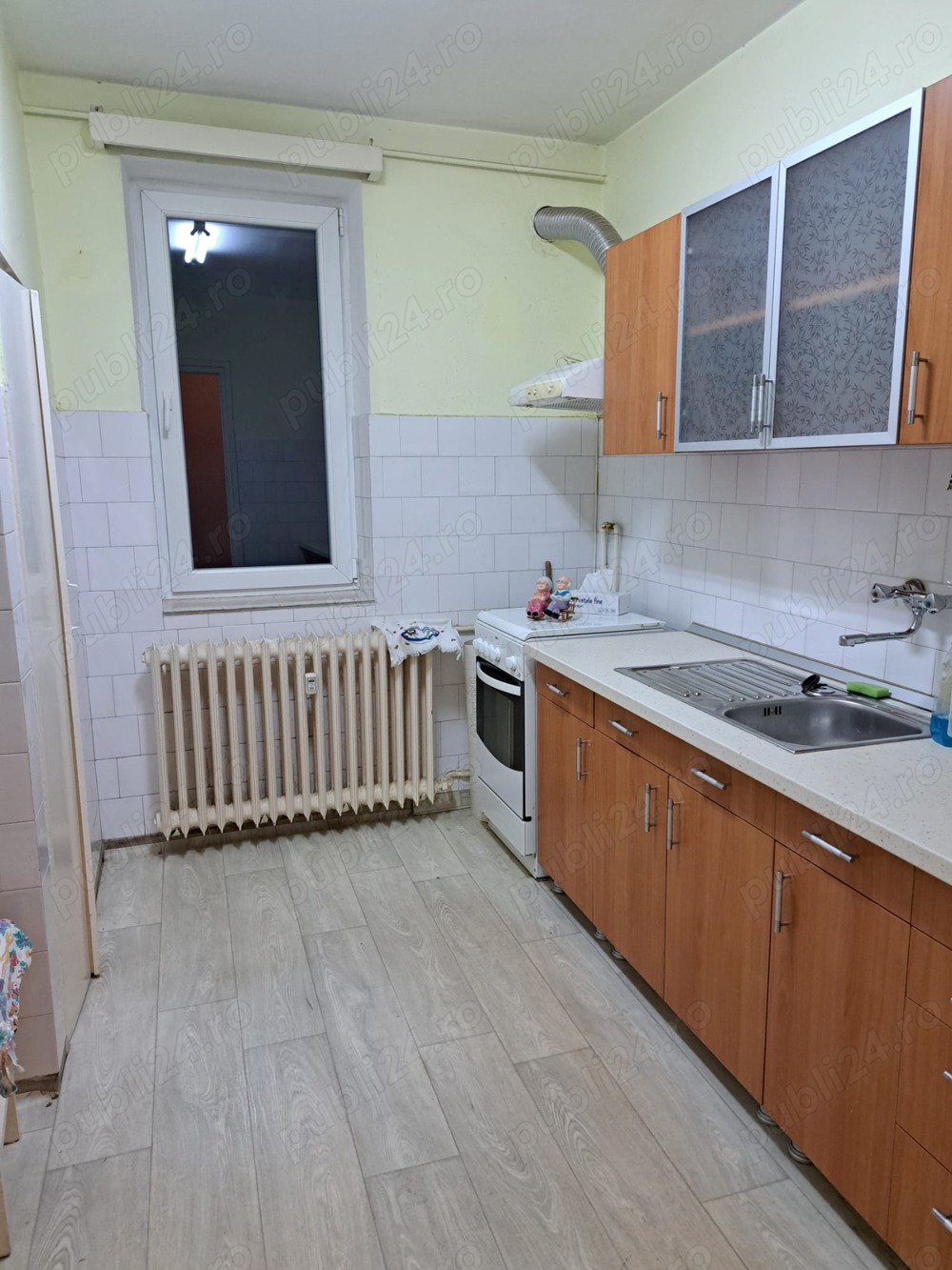 Vand apartament zona Iulius mall