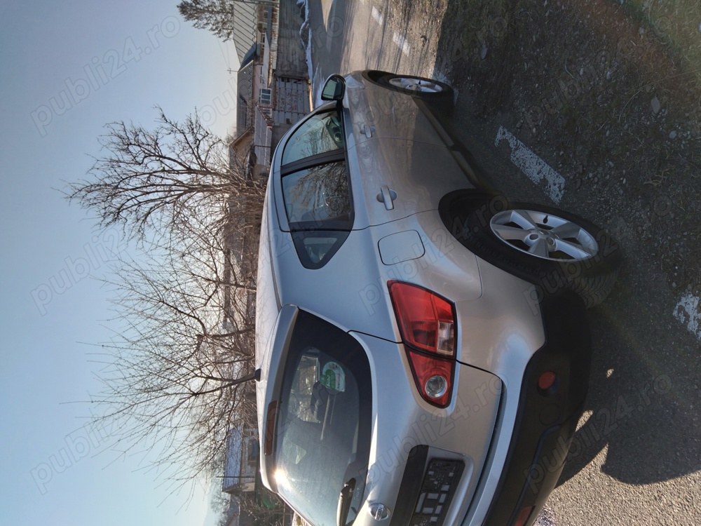 Vind Nissan Qashqai an 2010 benzina +GPL 1,6