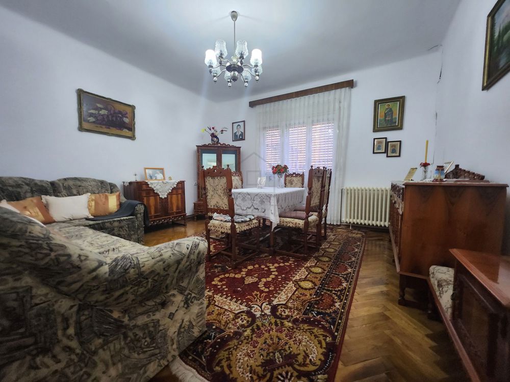 Casa individuala - Sagului - 300mp teren - garaj - 160.000 Euro