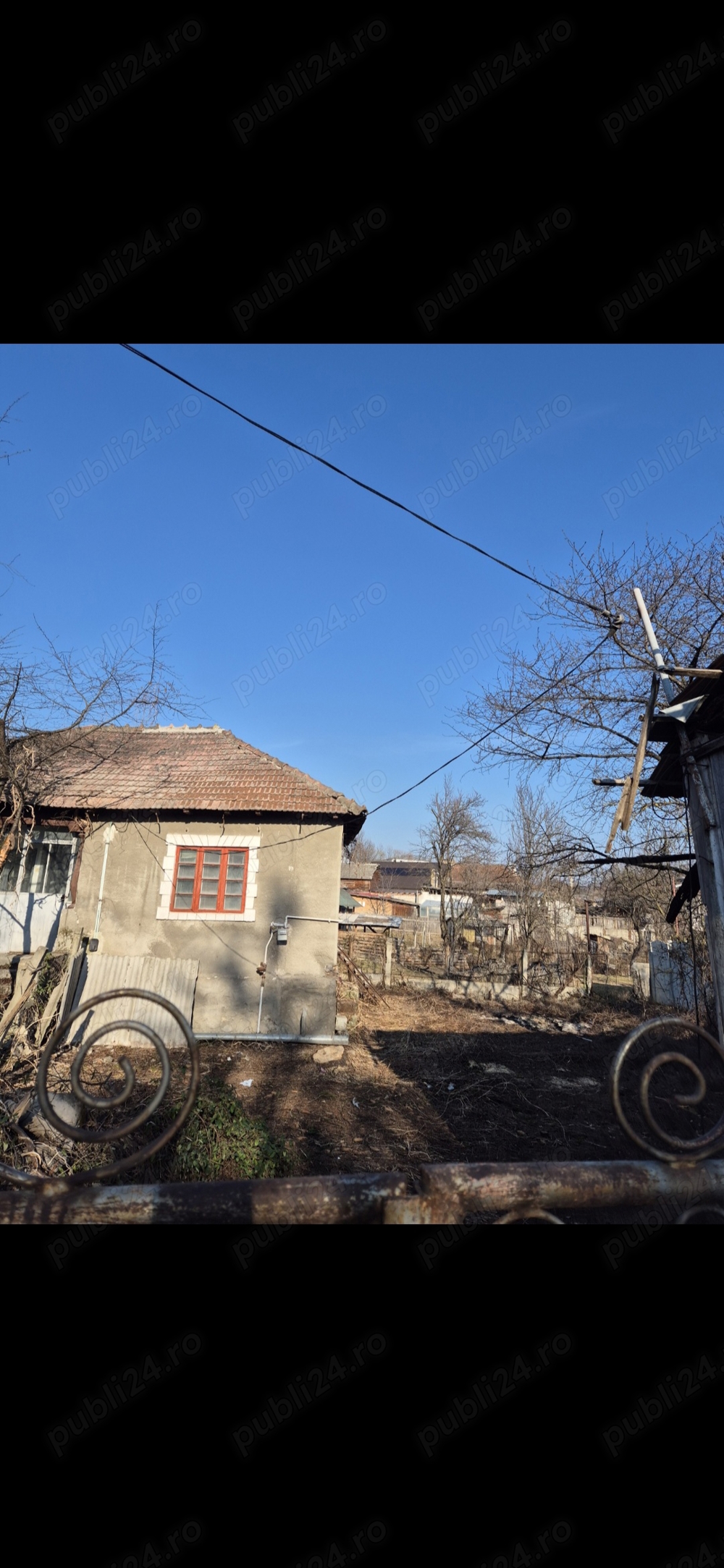 Vanzare teren +casa