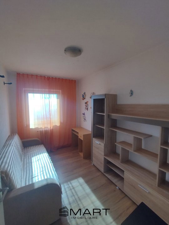 Apartament 3 Camere, Zona Vasile Aaron, 65mp, Mobilat si Utilat