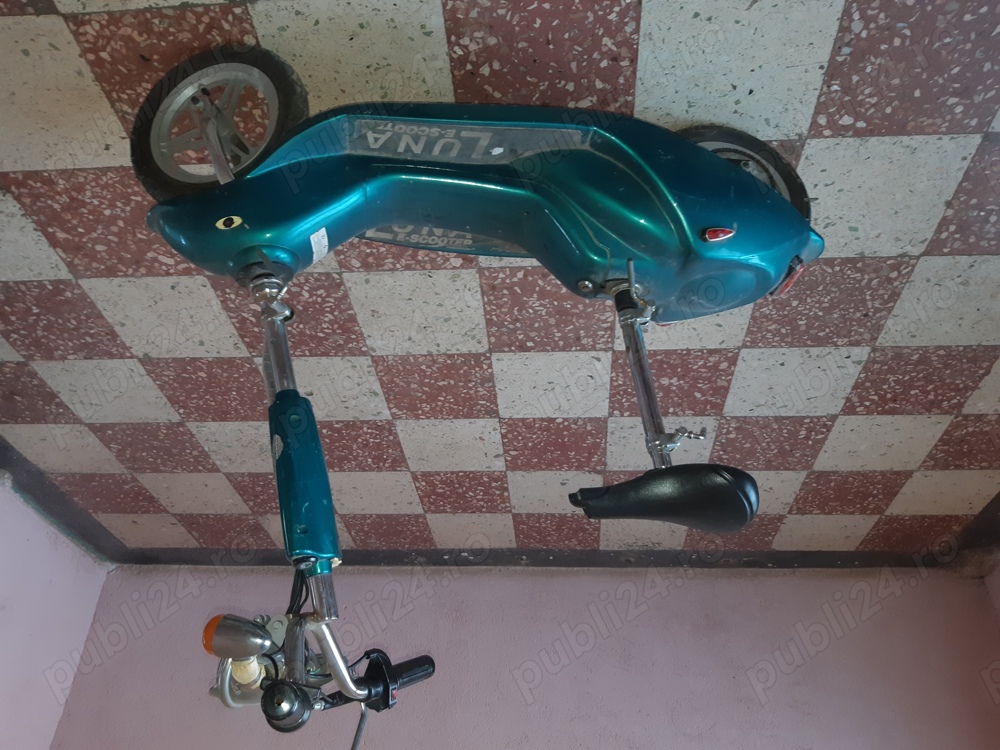 Vand trotineta electrica Reșița 