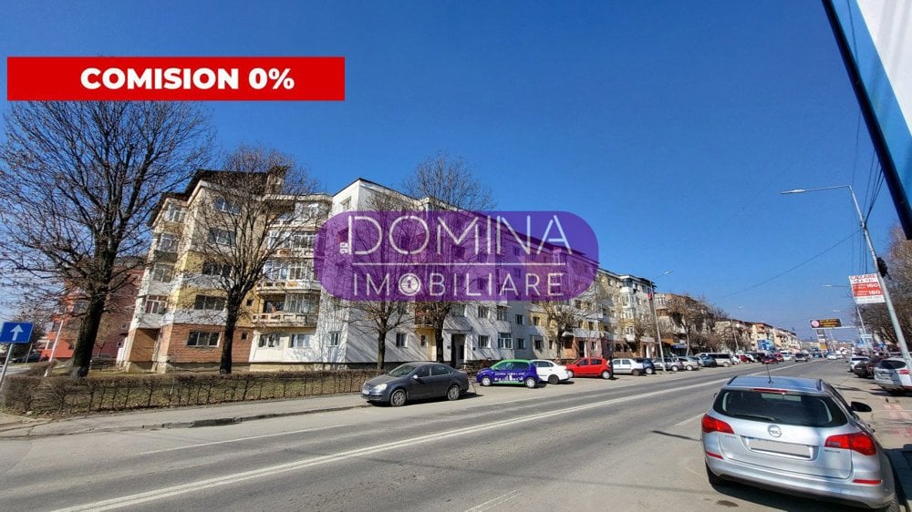 Vânzare apartament 3 camere, situat în Târgu Jiu, strada Victoriei, zona Mall