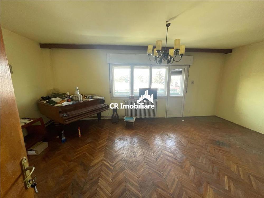 Apartament 3 camere garaj si boxa Cotroceni