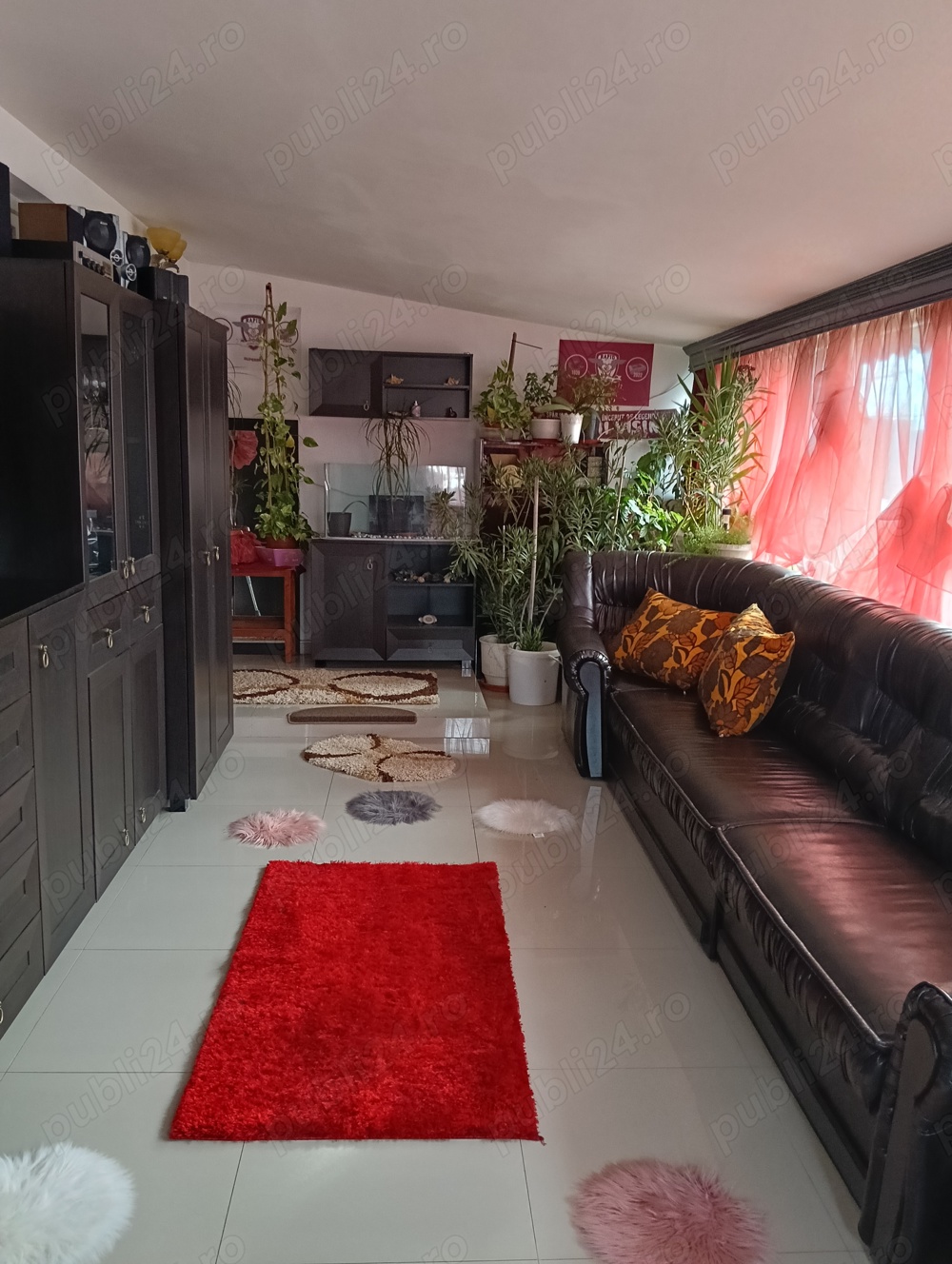 Casa + teren de vanzare