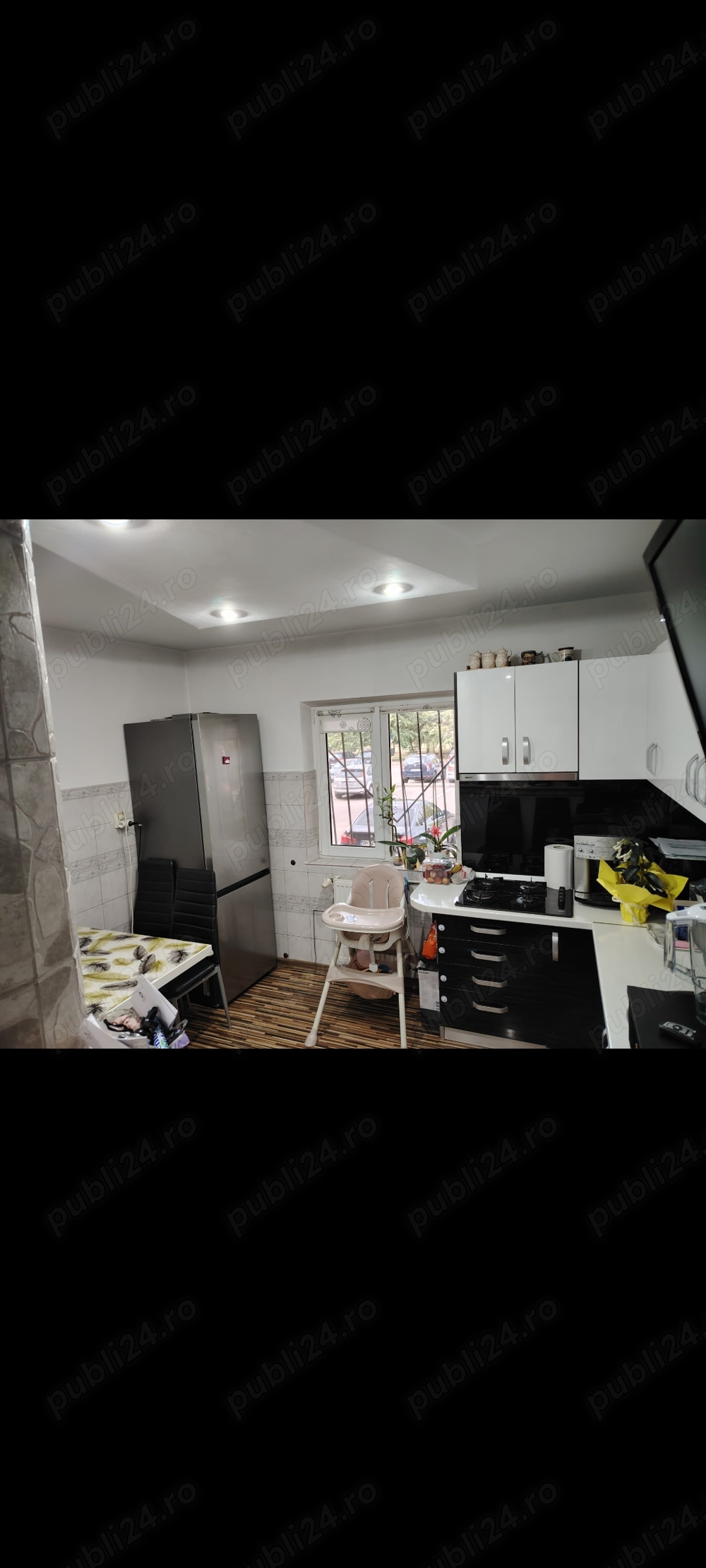 De vânzare apartament 4 camere în Nufarul