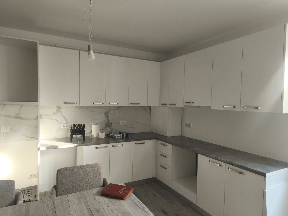 Apartament nou 3 camere, 75mp, parter inalt, Radauti